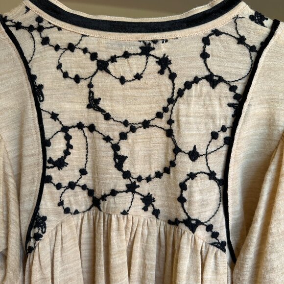 Tsumori Chisato Tan Embroidered Long Sleeve Wool Blouse - Picture 4 of 10